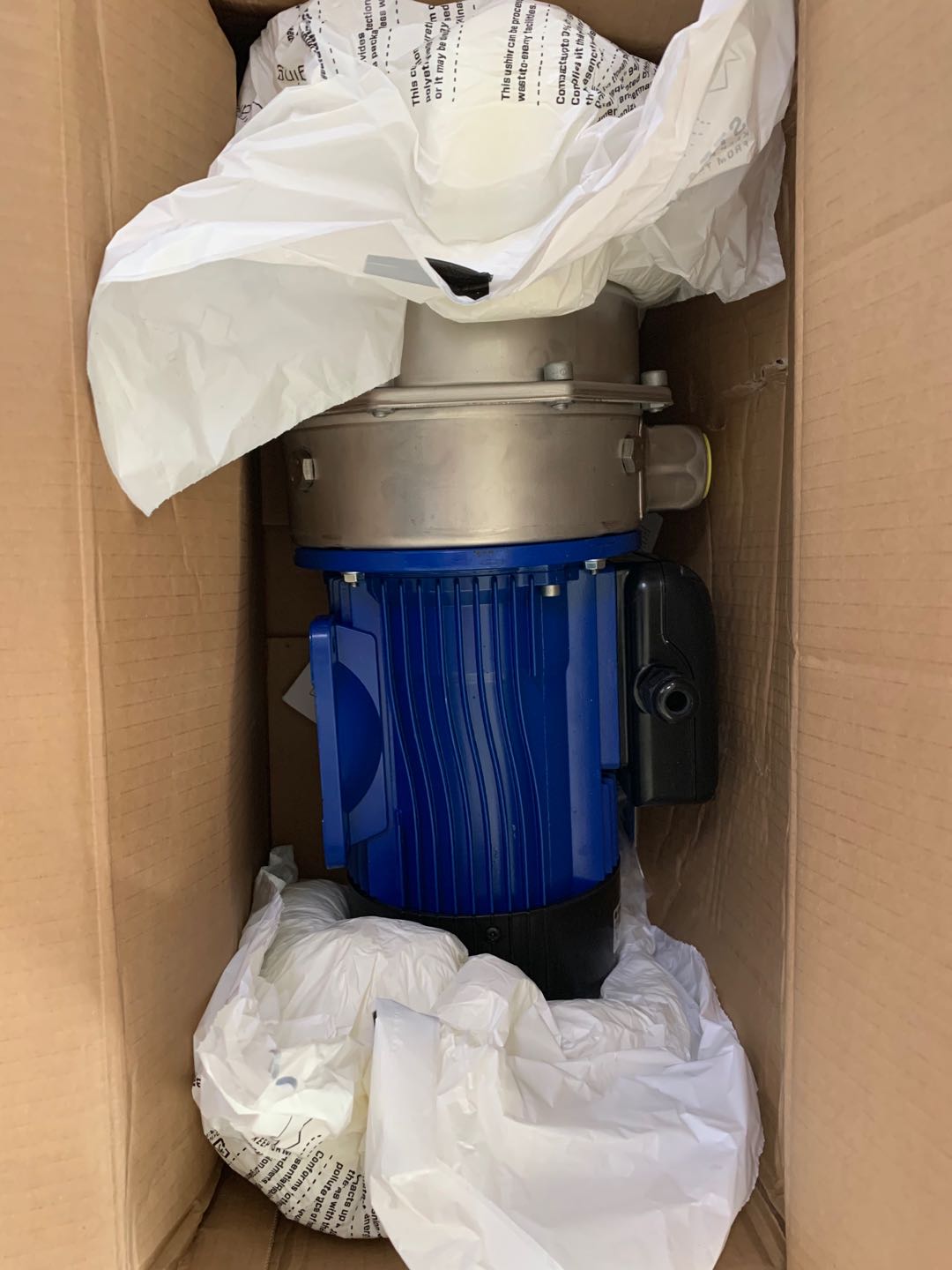 供應美國LOWARA泵CEA70-3/A-V